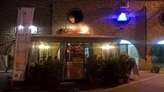 Nuvola Rossa Pub